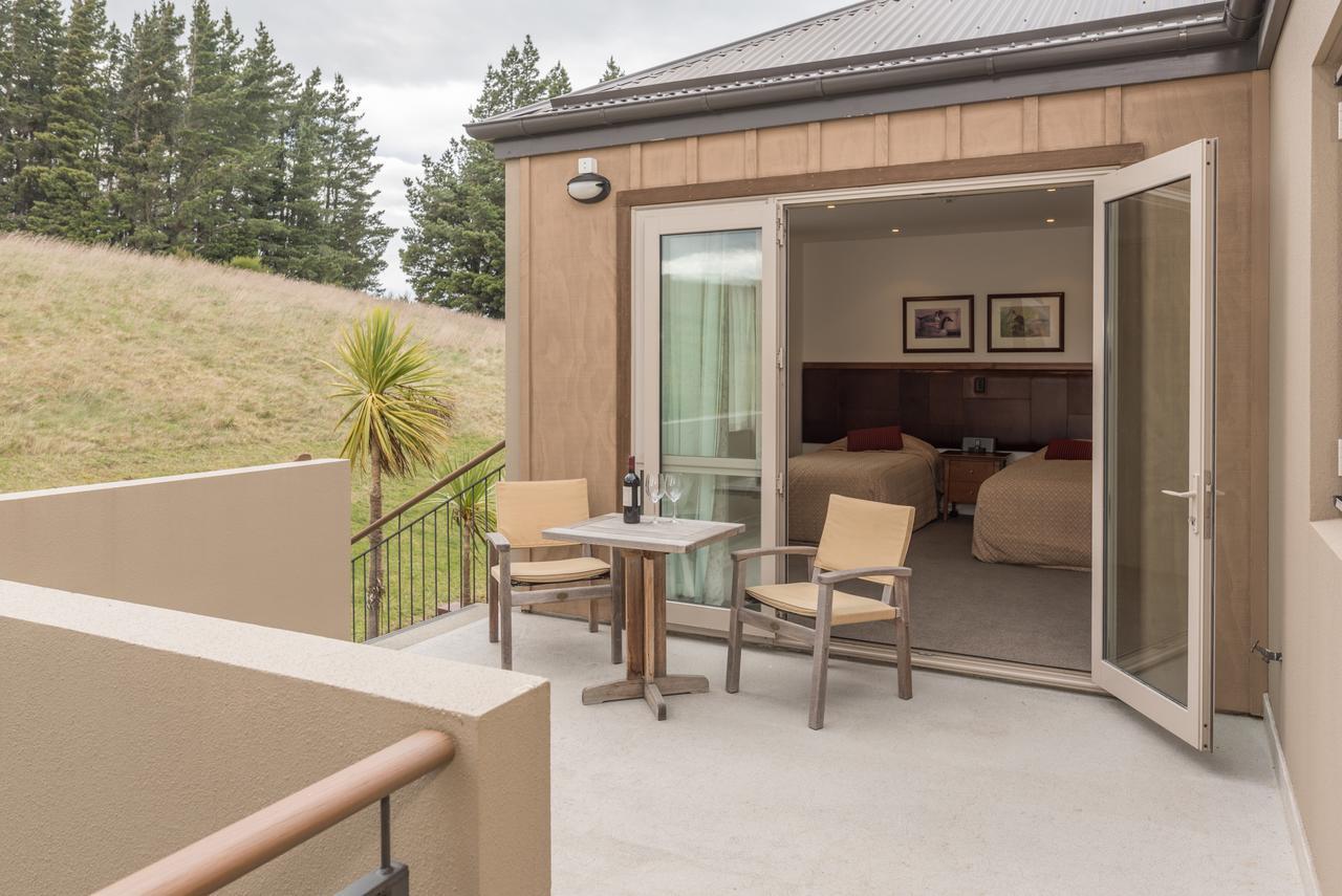 Canterbury High Country Villas Windwhistle Exterior photo